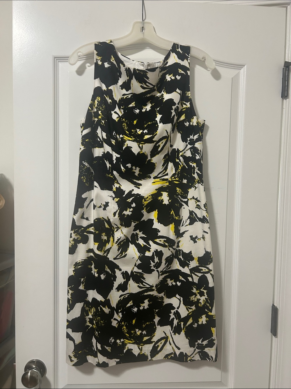 Leslie Fay Black, White & Yellow Floral Midi Dress